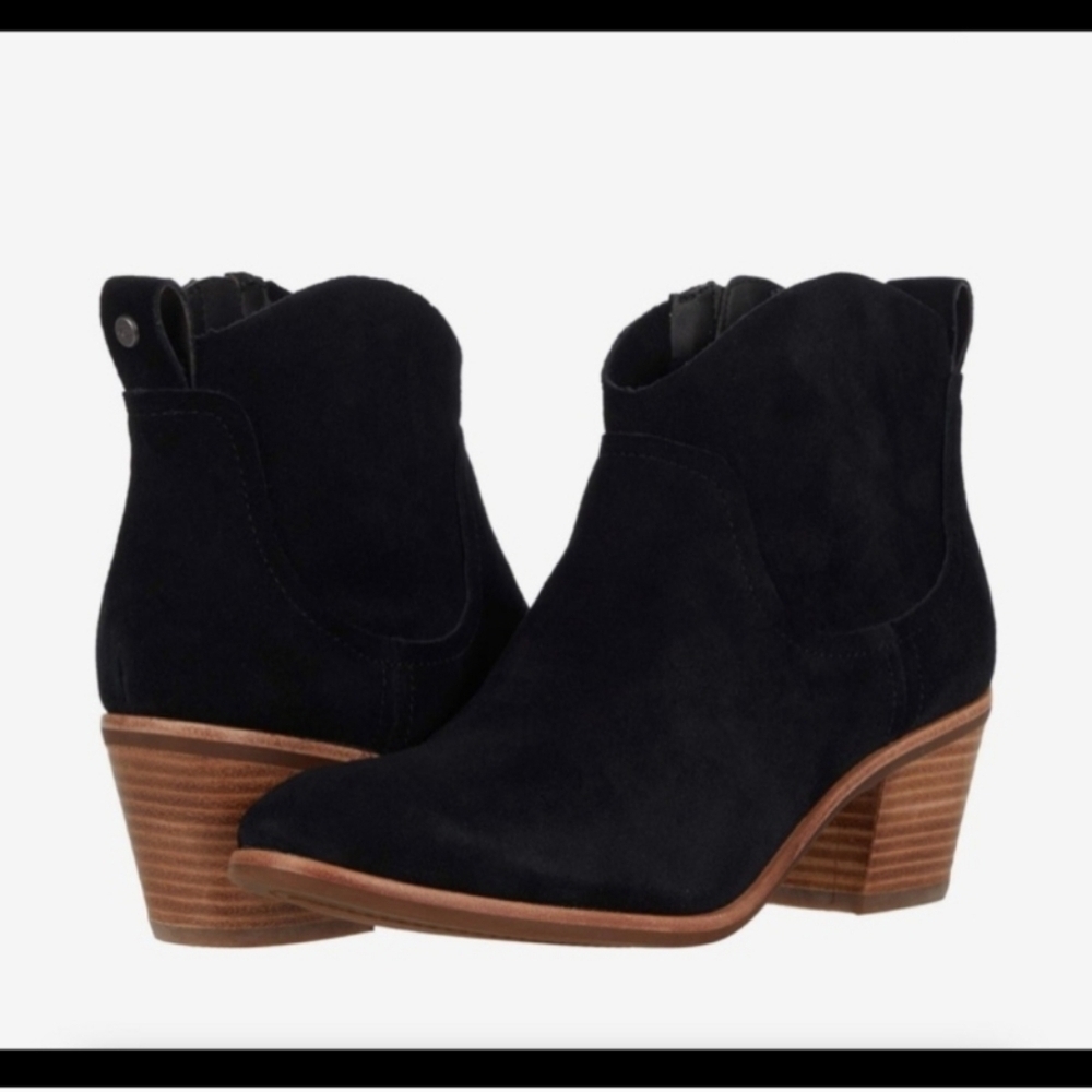 Ugg Kingsburg Black Suede Bootie - 5.5 Worn Once!  Like New!!